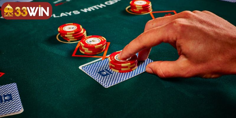 Luật chơi Triple Card Poker ba lá cơ bản